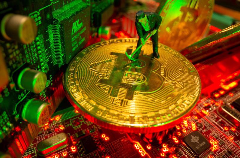 Tổng quan máy đào Bitcoin và có nên đầu tư máy đào không?
